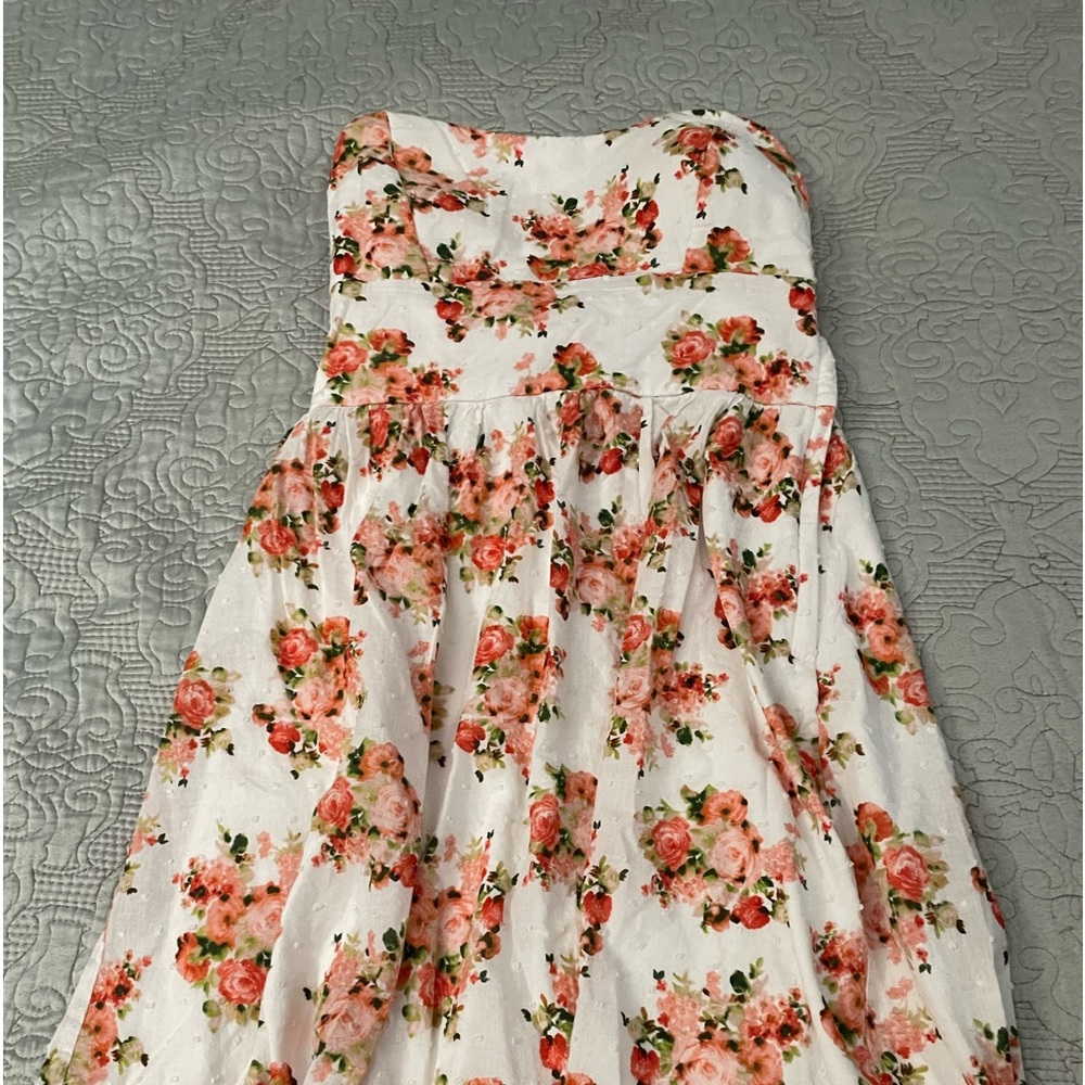 Floral strapless dress, size 3